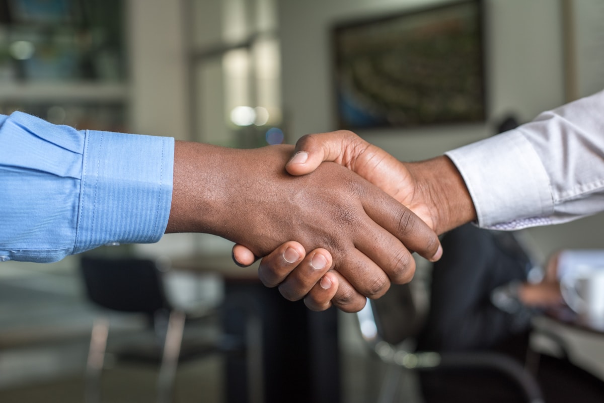 Secure Sharing for Notarial Deeds and Client Documents